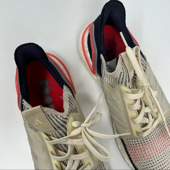 Adidas Ultraboost 19 men size 10
Decode Running Clear Brown / White - Picture 9 of 14